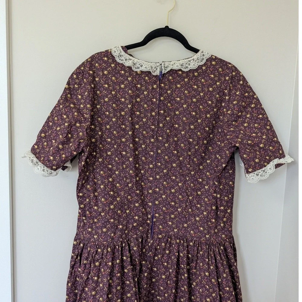 Vintage Plum Floral Calico Prairie Midi Dress Lace Trim Cottagecore XL Handmade - Picture 11 of 14